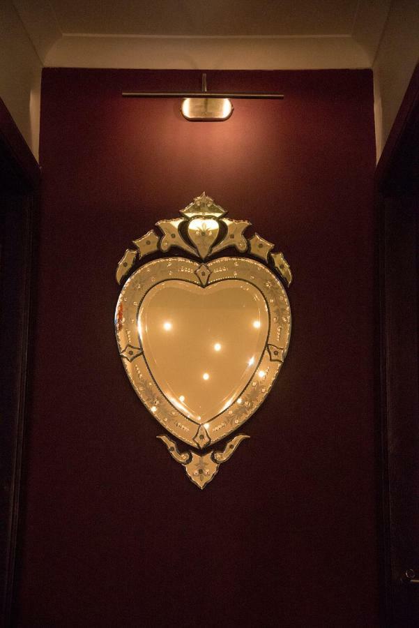 Aaron Glen Guest House Loanhead エクステリア 写真