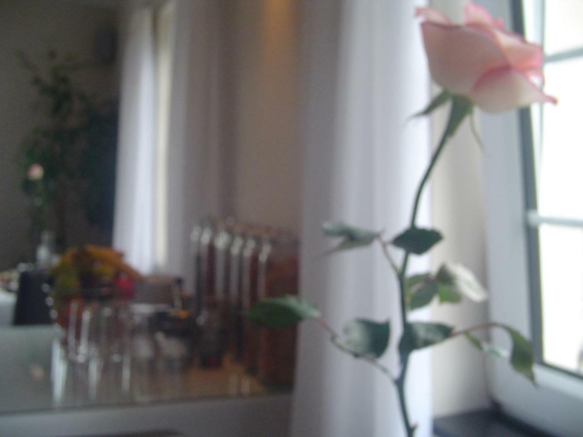Aaron Glen Guest House Loanhead エクステリア 写真
