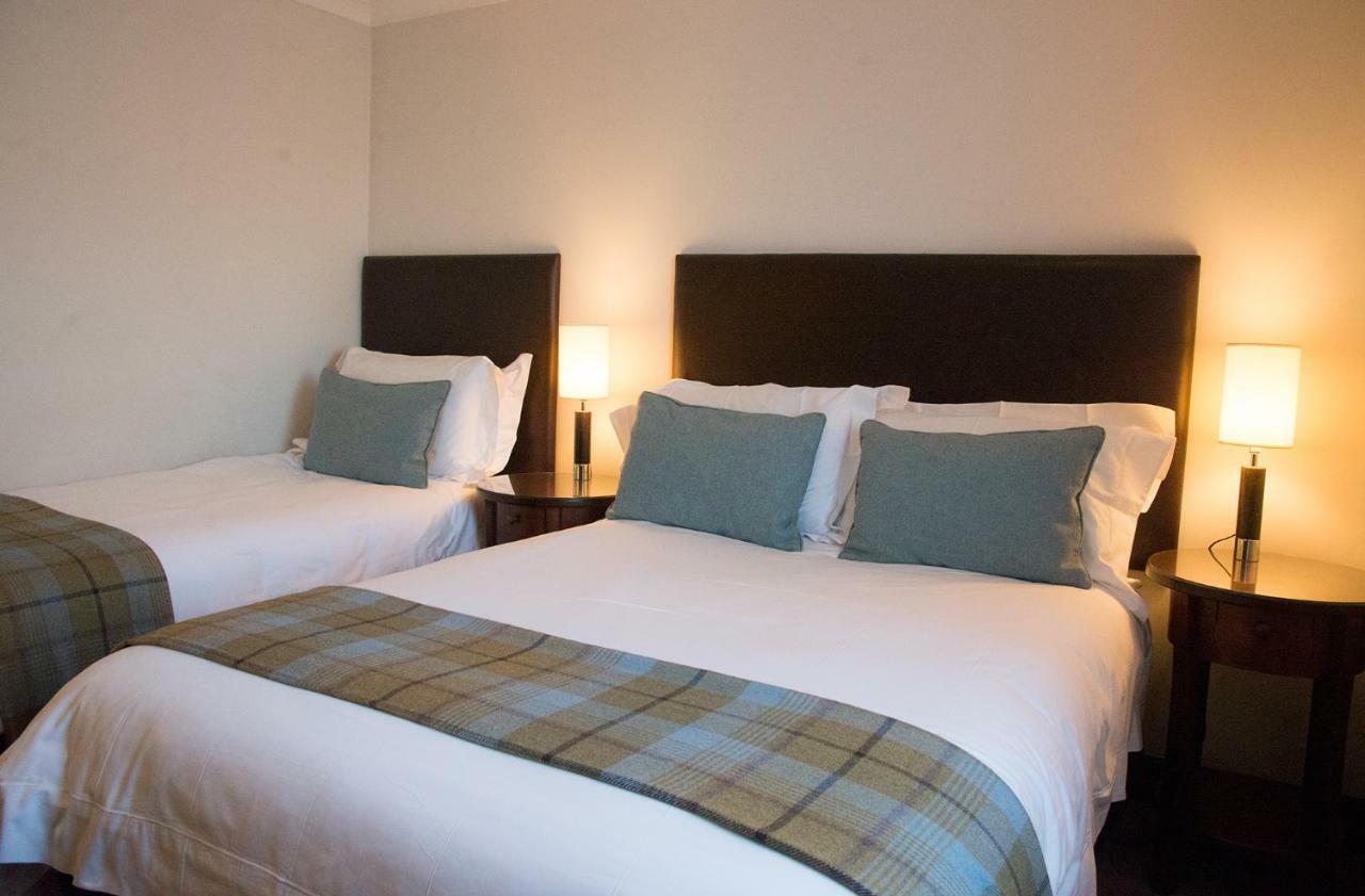 Aaron Glen Guest House Loanhead エクステリア 写真